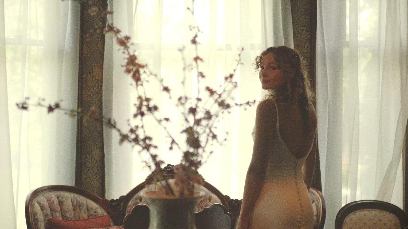 Heirloom photo and video wedding coverage